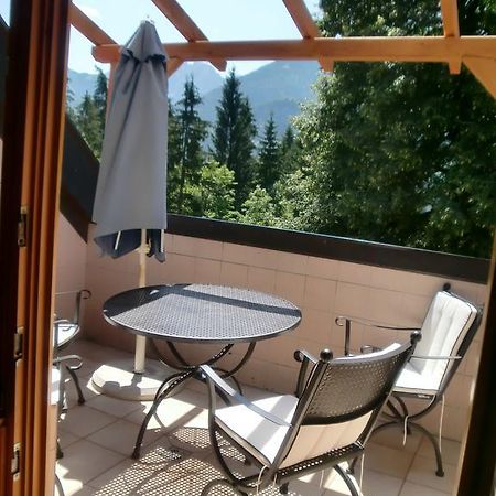 Garten- & Loggia-Appartement Herrenhaus Dellach im Drautal Pokoj fotografie