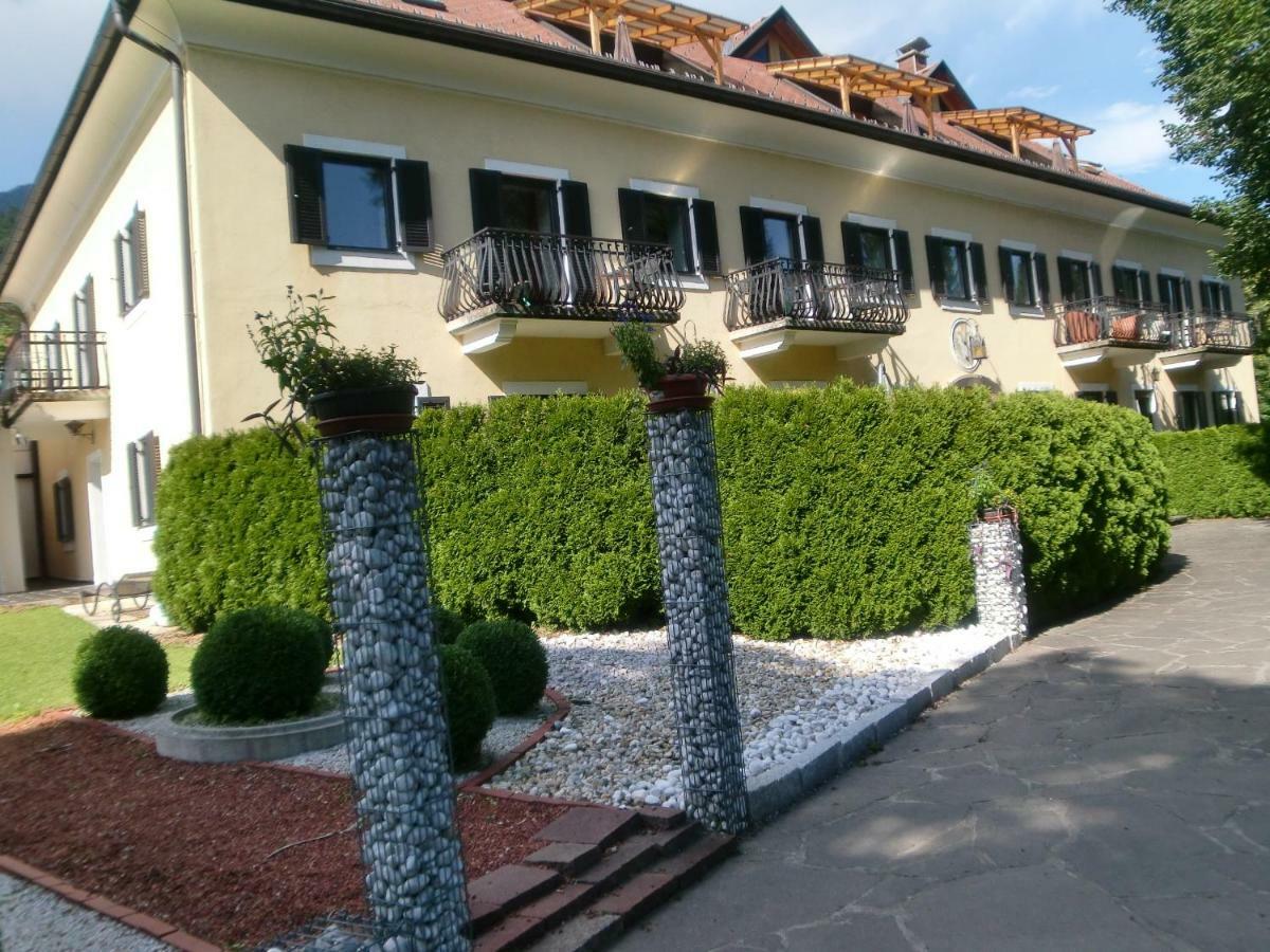 Garten- & Loggia-Appartement Herrenhaus Dellach im Drautal Exteriér fotografie