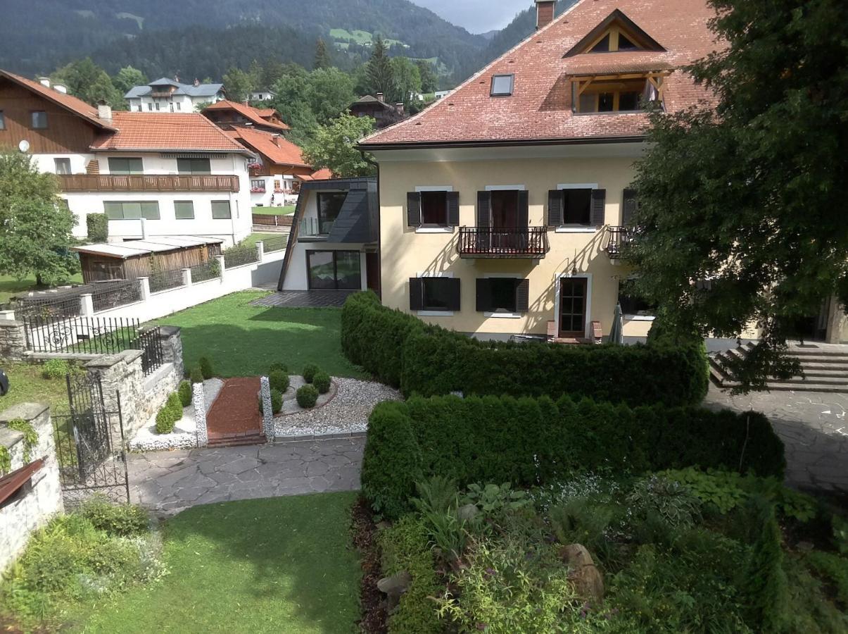 Garten- & Loggia-Appartement Herrenhaus Dellach im Drautal Exteriér fotografie
